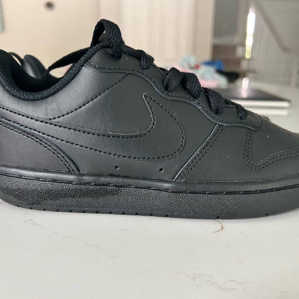 Nike Black Athletic Shoes for big kids